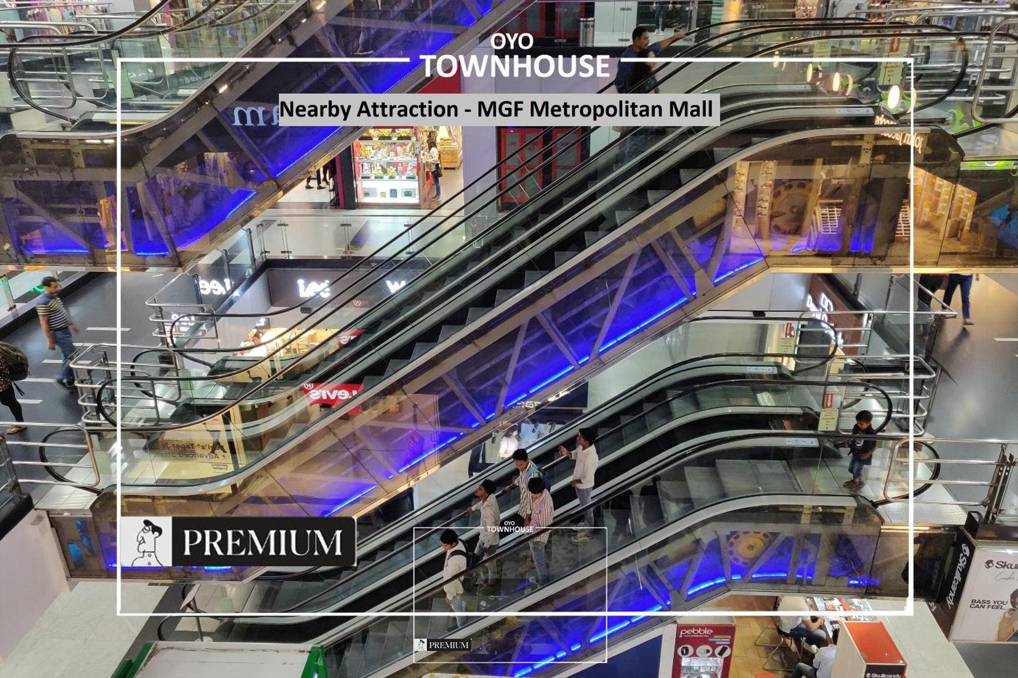 Oyo Townhouse 120 Shushant Lok Gurgaon Esterno foto