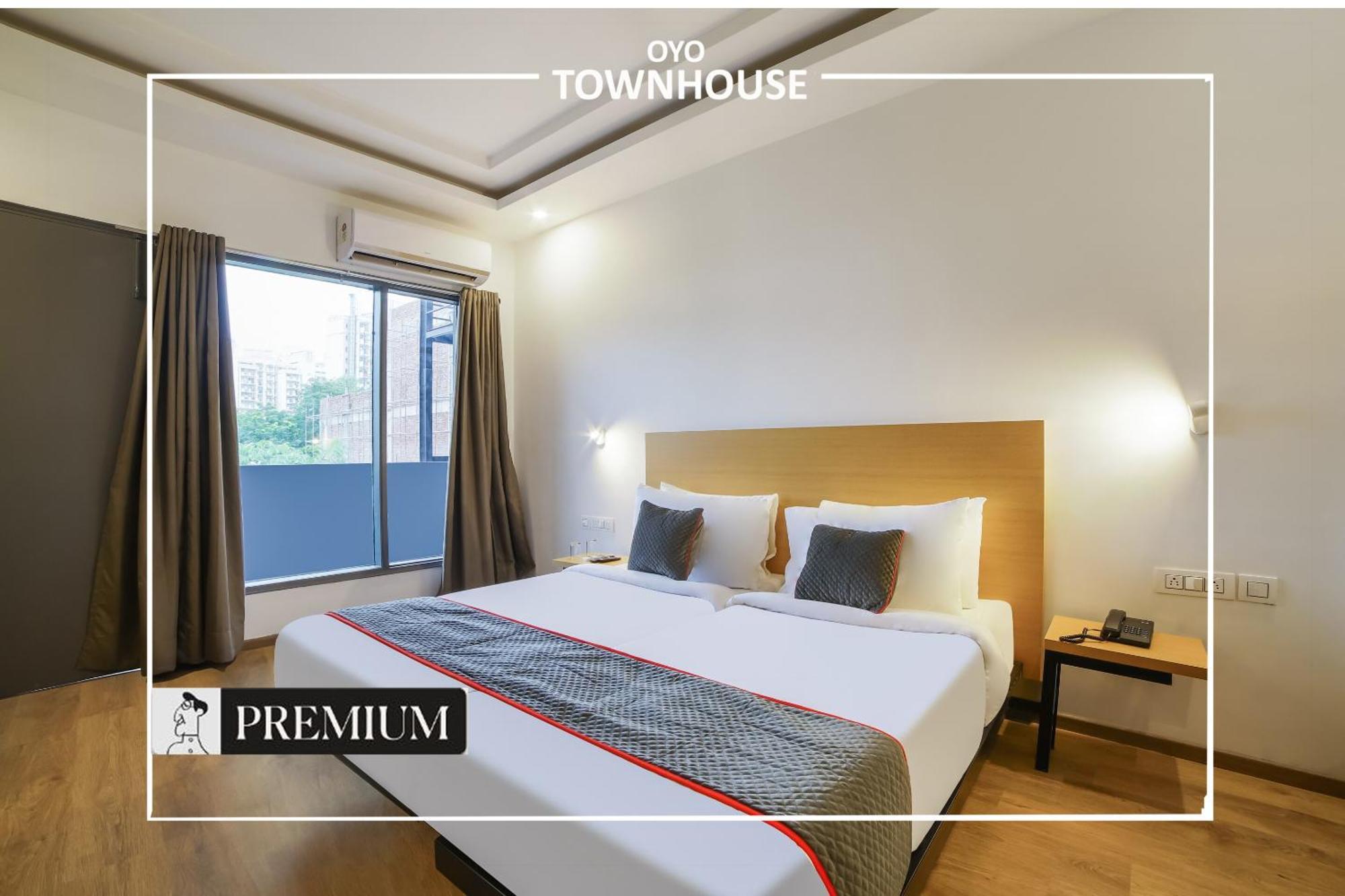 Oyo Townhouse 120 Shushant Lok Gurgaon Esterno foto